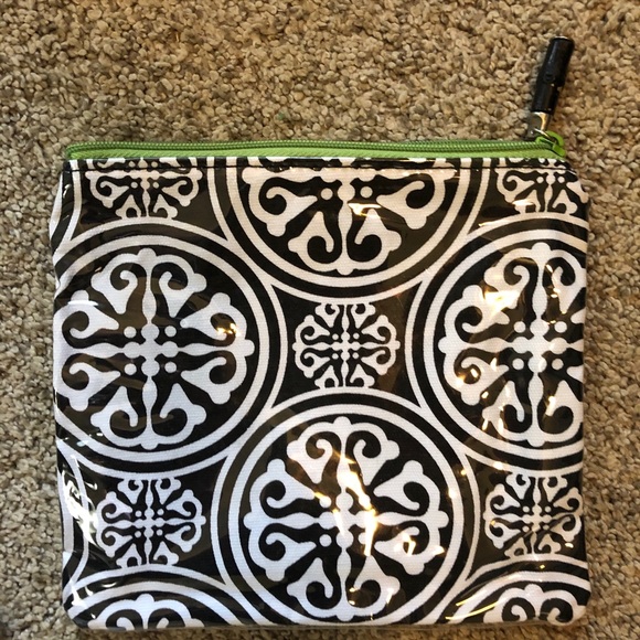 Small Matching traveling pouches - Picture 3 of 4
